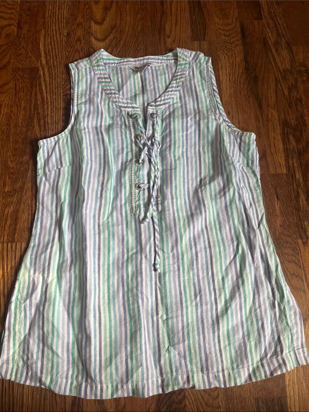 Tommy Bahama Blue & White Stripe Sleeveless Button Down Linen Tank Size  small